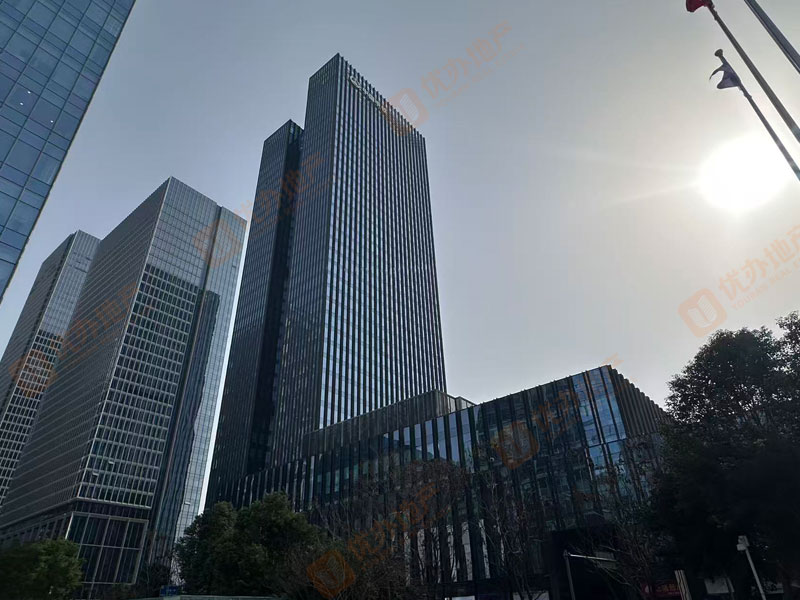 中铁卓越中心实景效果图